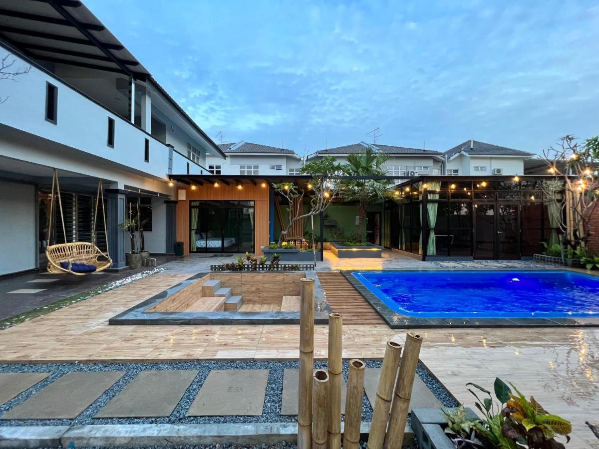 The Uniique Haus - Johor 1St Staycation Water Dining Experience 조호르 바루 외부 사진